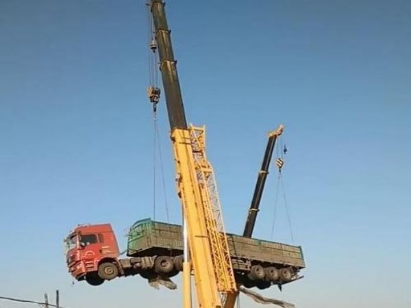 广饶县吊车租赁_吊车的吊臂无法稳定停靠的原因分析